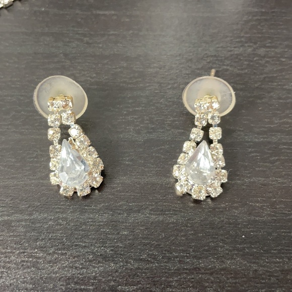 Faux Teardrop Diamond Necklace & Matching Earrings - Picture 3 of 7